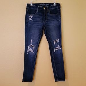 LIKE NEW AEO Distressed Jeans